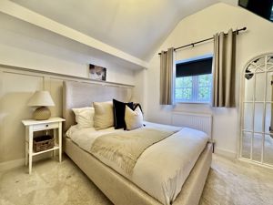 Photo 19- click for photo gallery